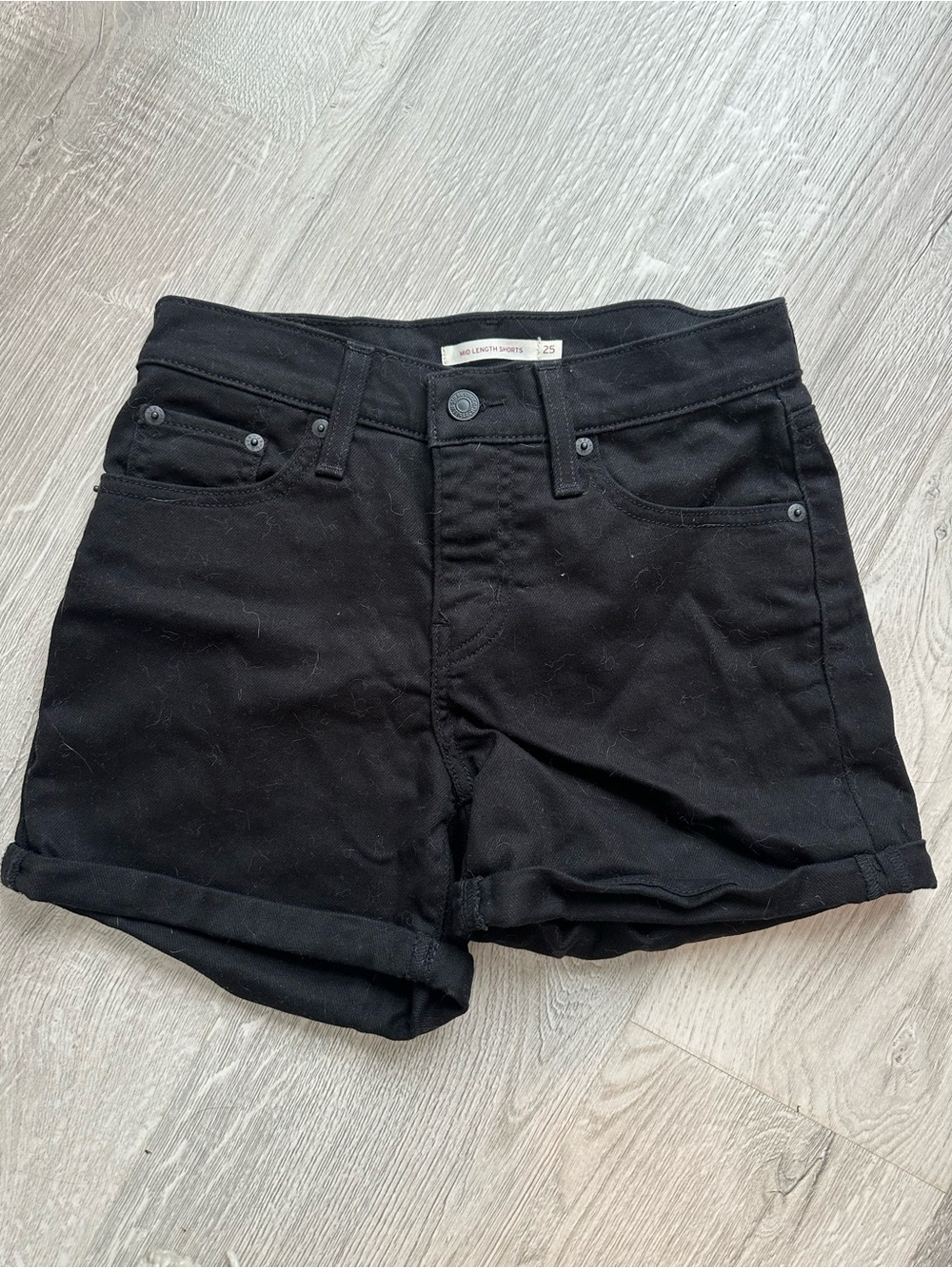 3.5” Levi's Women's Black Mid-Length Jean Shorts